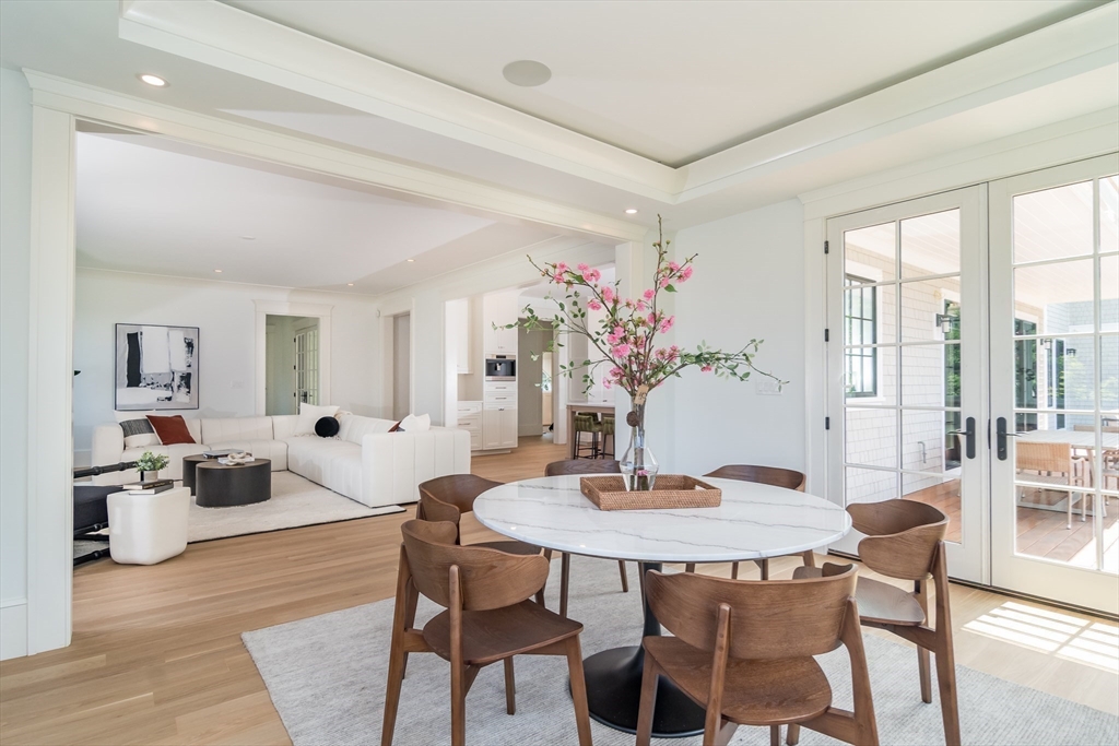 96 Love Lane Weston, MA 02493 - Photo 13 of 37