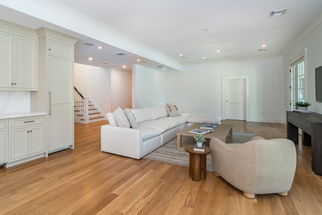 96 Love Lane Weston, MA 02493 - Photo 26 of 37