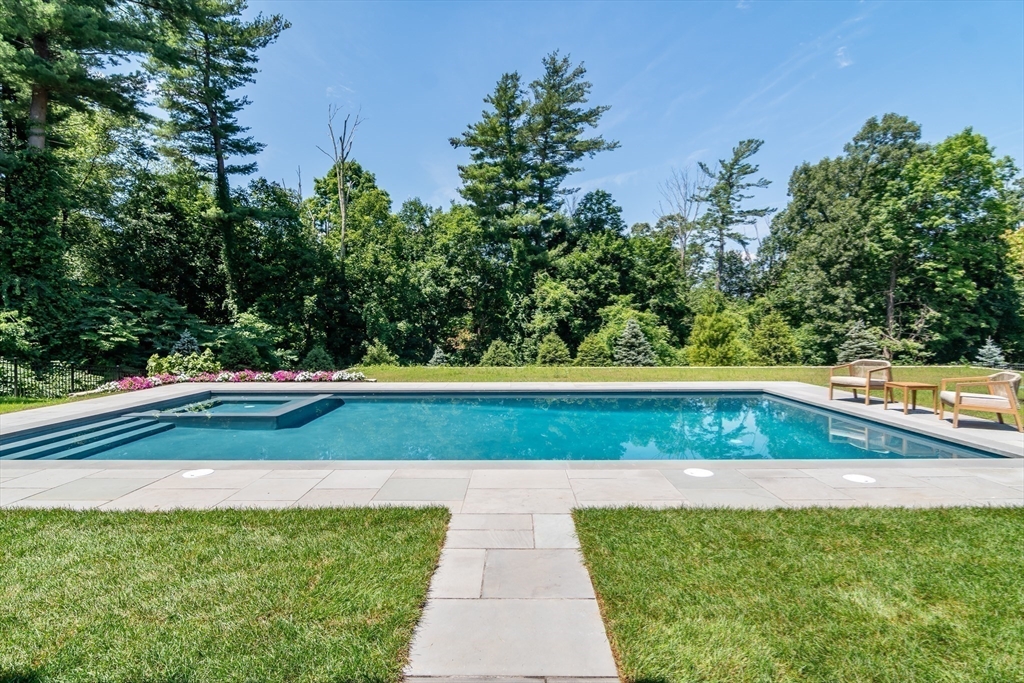 96 Love Lane Weston, MA 02493 - Photo 28 of 37 a view of small yard