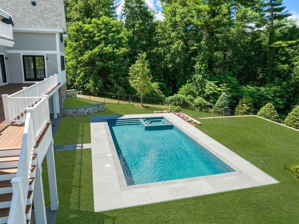 96 Love Lane Weston, MA 02493 - Photo 8 of 37