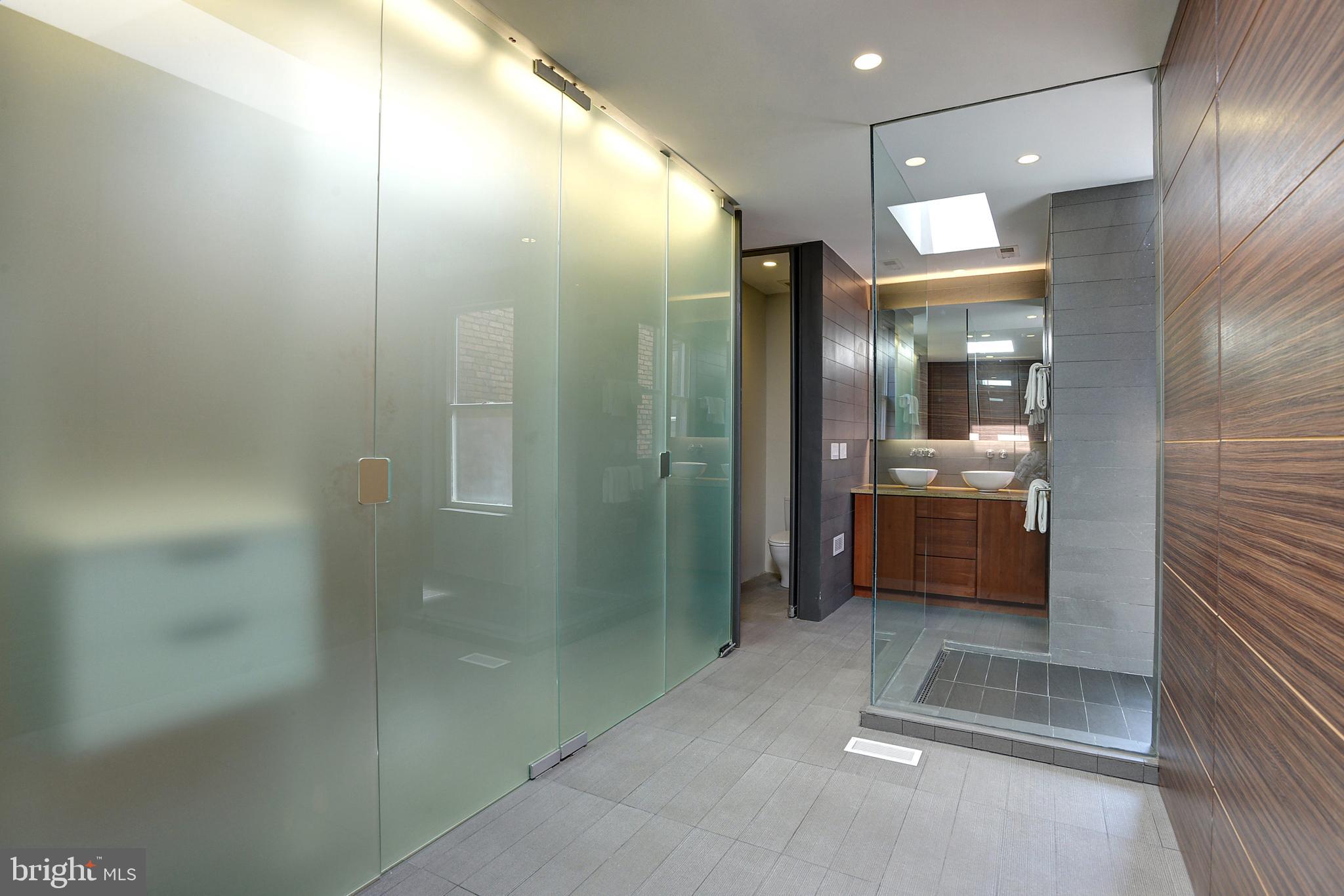 654 9th Street Northeast Washington, DC 20002 - Photo 13 of 33