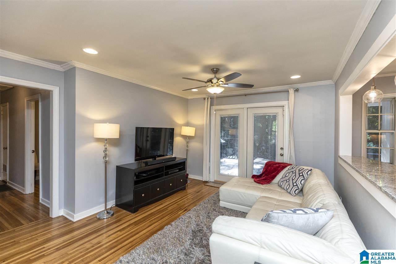 1513 Cresthill Road Birmingham, AL 35213 - Photo 10 of 31