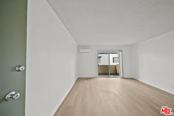 $1,695 | 8371 Northgate Avenue, Unit 16, Canoga Park, CA 91304