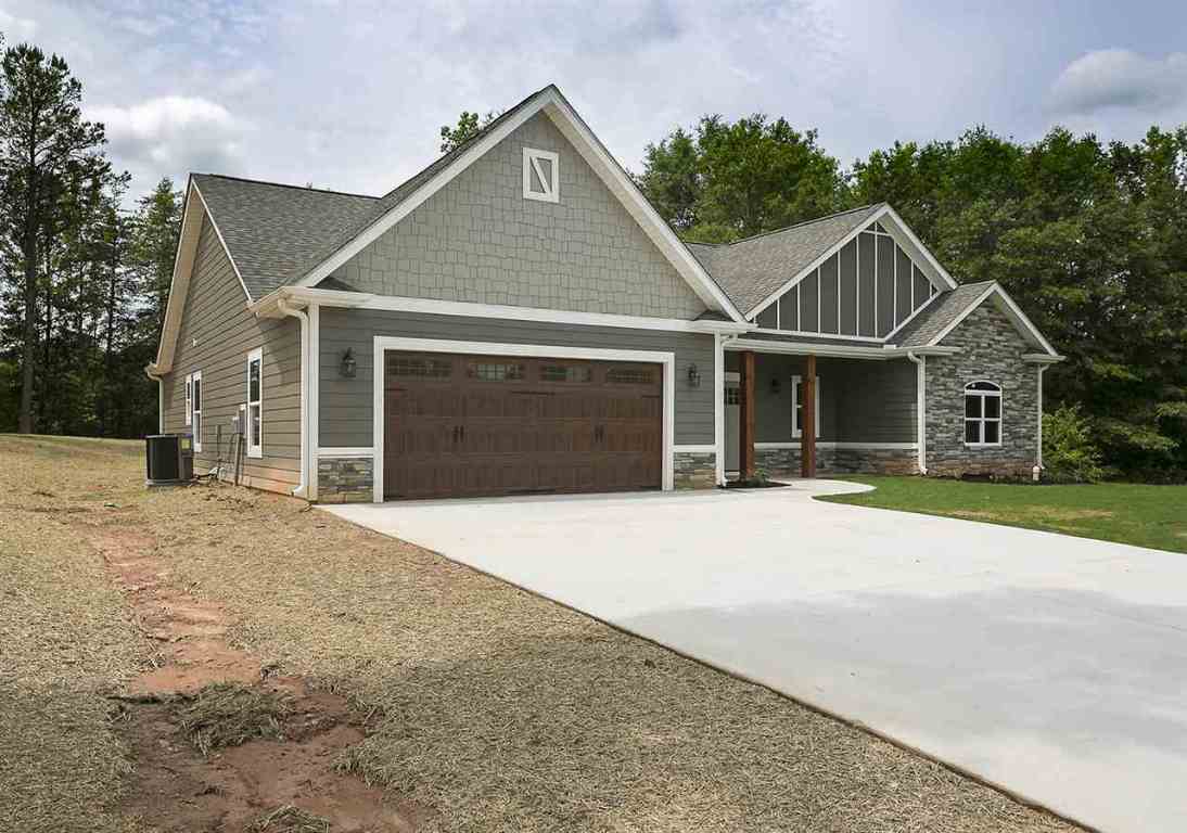 1301 State Rd S-42-770 Campobello, SC 29322 - Photo 2 of 28 Gallery Image 2