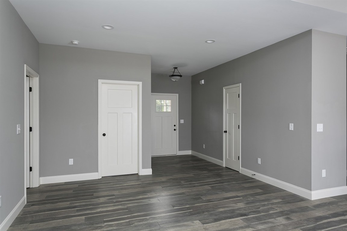 1301 State Rd S-42-770 Campobello, SC 29322 - Photo 6 of 28 Gallery Image 6