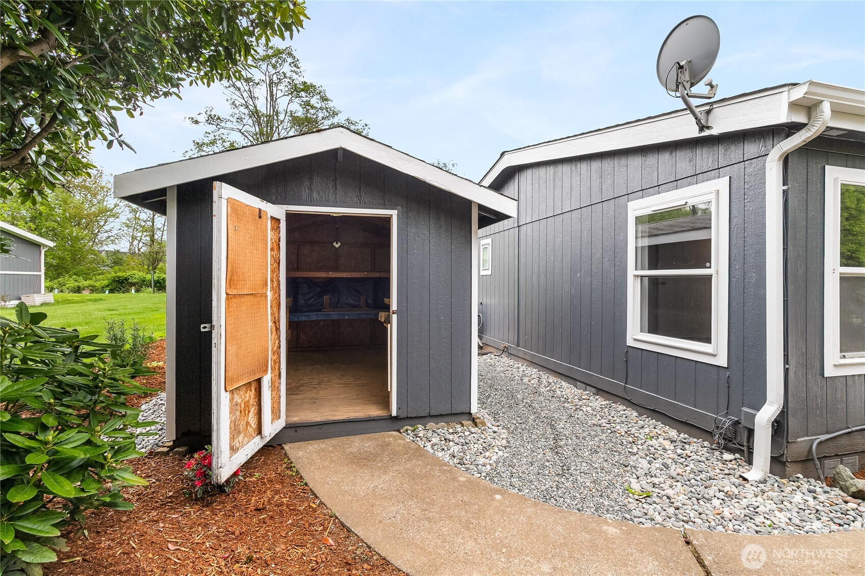 2350 Douglas Road, Unit 39 Ferndale, WA 98248 - Photo 29 of 35 a front view of a house with yard