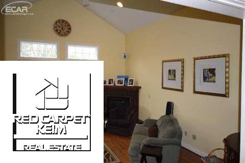 3193 South Genesee Road Burton, MI 48519 - Photo 13 of 42 20437155-12.JPG