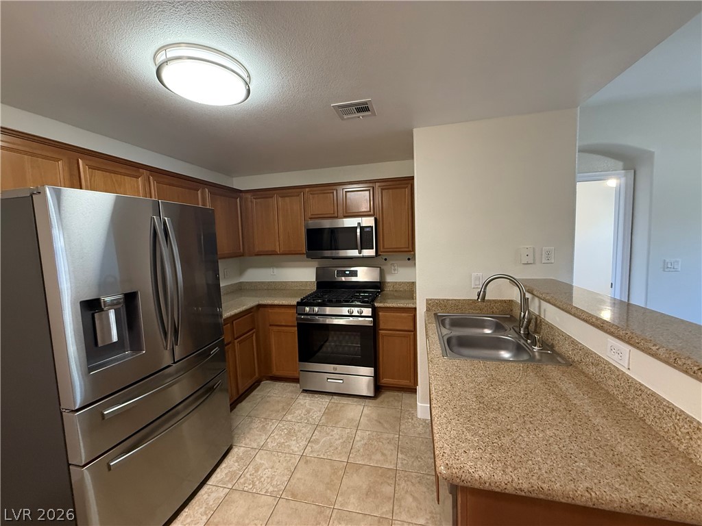 7701 West Robindale Road, Unit 118 Las Vegas, NV 89113 - Photo 9 of 18
