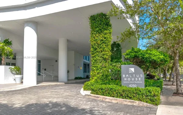 $439,499 | 4250 Biscayne Boulevard, Unit 1008, Miami, FL 33137