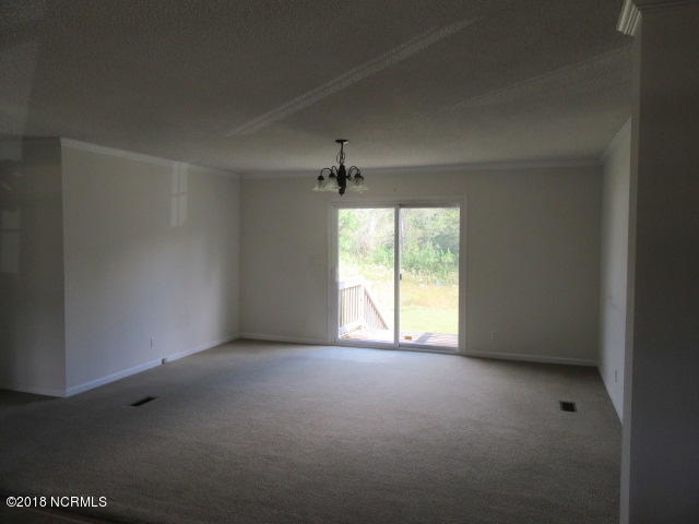 162 Porters Ridge Road Jacksonville, NC 28540 - Photo 4 of 11 Dining Room