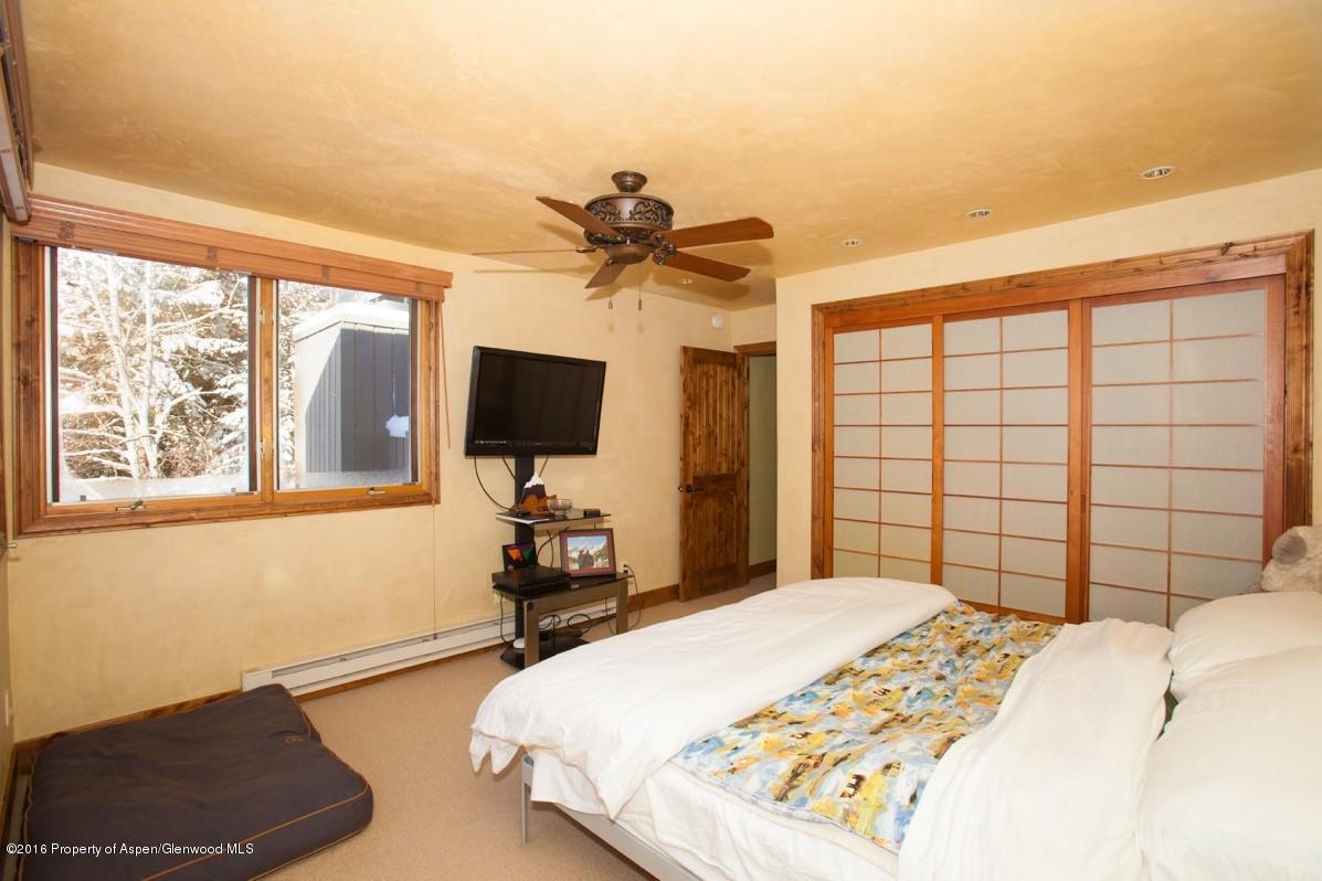 154 Meadow Ranch Road, Unit F1D Snowmass Village, CO 81615 - Photo 10 of 20 Master closet