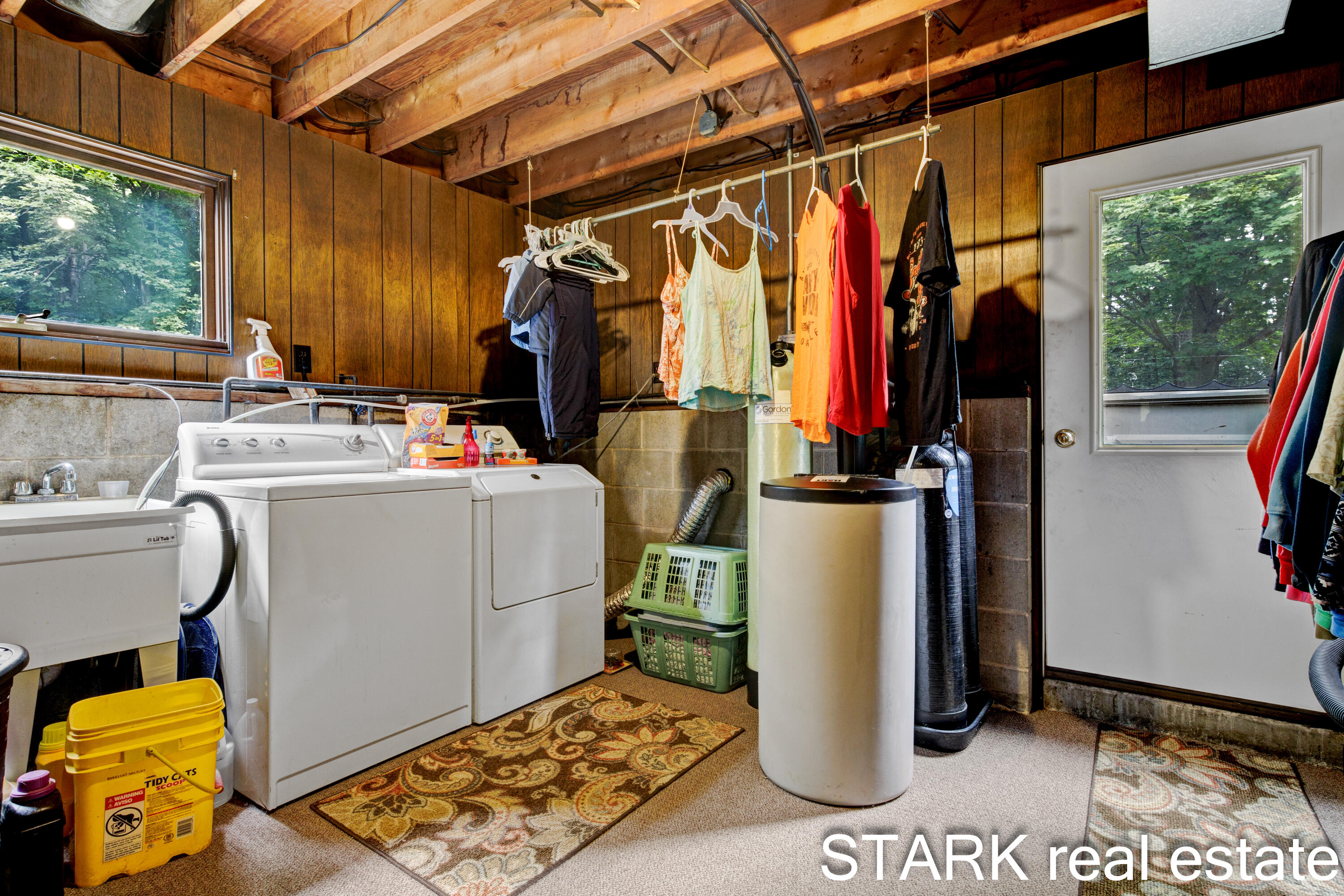 5106 Quarterline Road Muskegon, MI 49444 - Photo 36 of 47 Rob Stark 5106 S Quarterline Rd-37