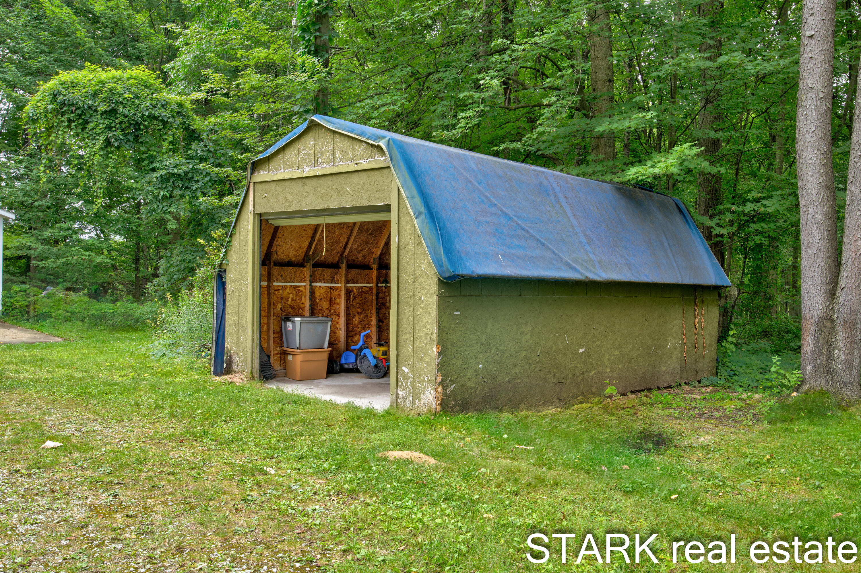 5106 Quarterline Road Muskegon, MI 49444 - Photo 44 of 47 Rob Stark 5106 S Quarterline Rd-45
