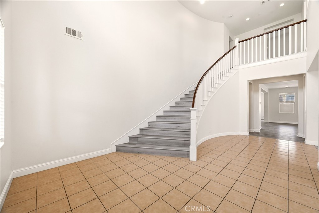 10828 Portofino Lane Riverside, CA 92503 - Photo 3 of 55
