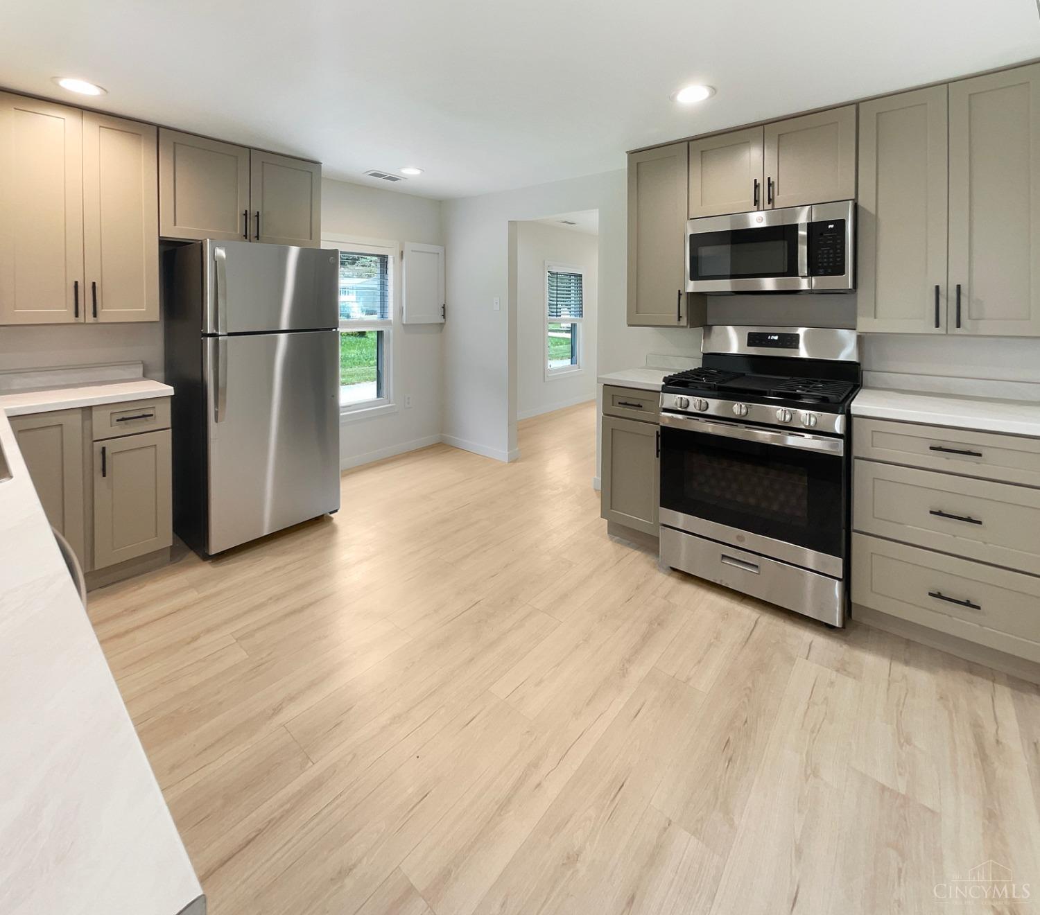 695 Barg Salt Run Road Cincinnati, OH 45244 - Photo 12 of 17 Gallery Image 12