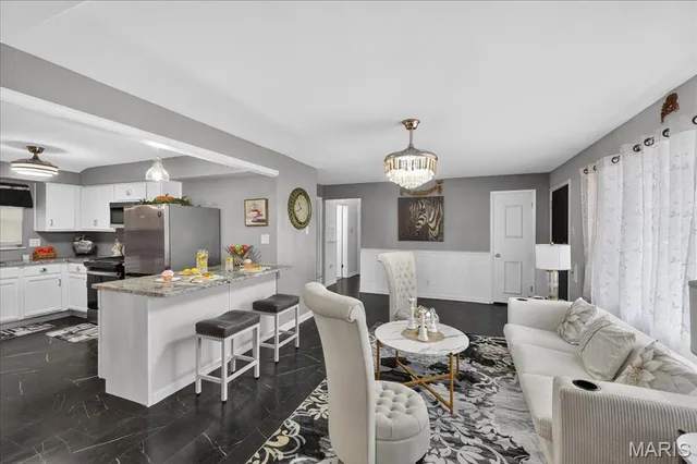 $209,900 | 1331 Norchester Drive, Moline Acres, MO 63137