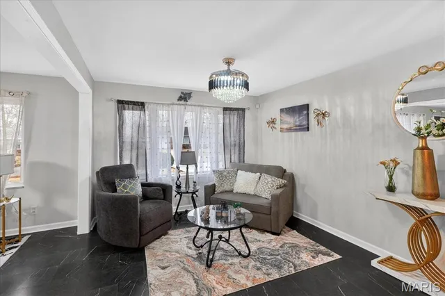 $209,900 | 1331 Norchester Drive, Moline Acres, MO 63137