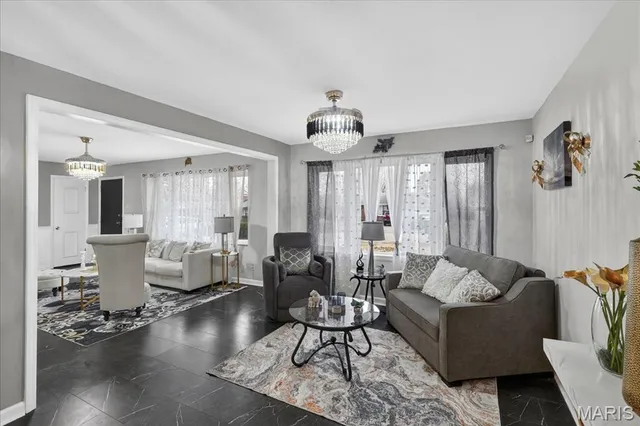 $209,900 | 1331 Norchester Drive, Moline Acres, MO 63137