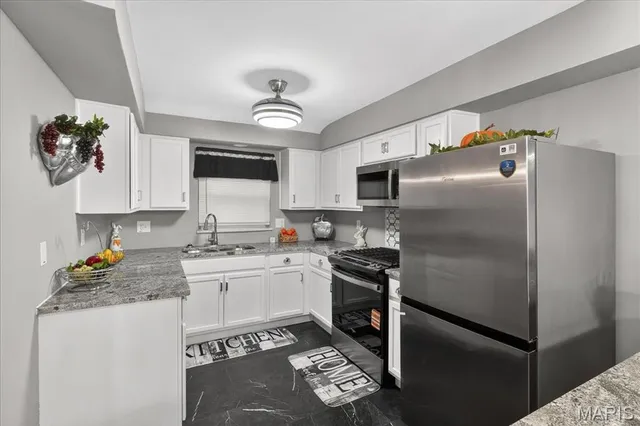 $209,900 | 1331 Norchester Drive, Moline Acres, MO 63137