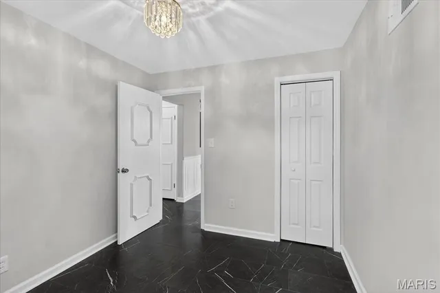 $209,900 | 1331 Norchester Drive, Moline Acres, MO 63137