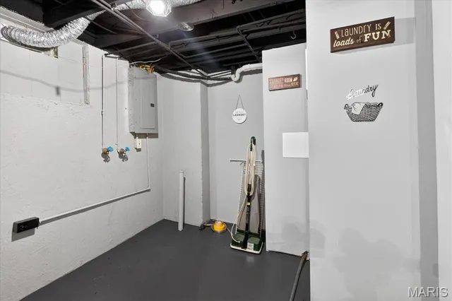 $209,900 | 1331 Norchester Drive, Moline Acres, MO 63137