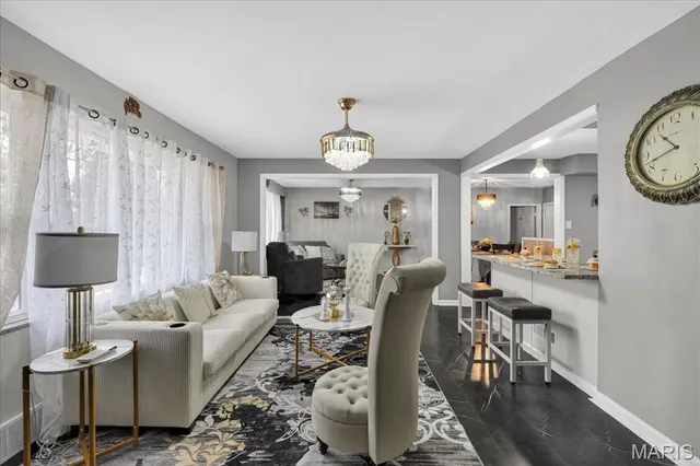 $209,900 | 1331 Norchester Drive, Moline Acres, MO 63137