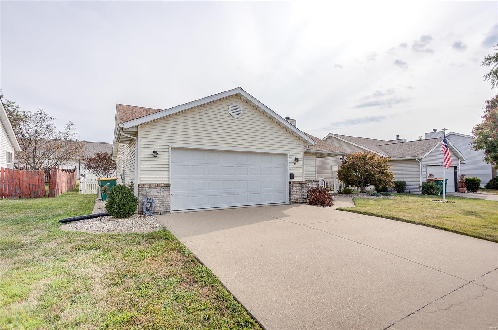 834 Misty Valley Road O'Fallon, IL 62269 - Photo 2 of 21 Gallery Image 2
