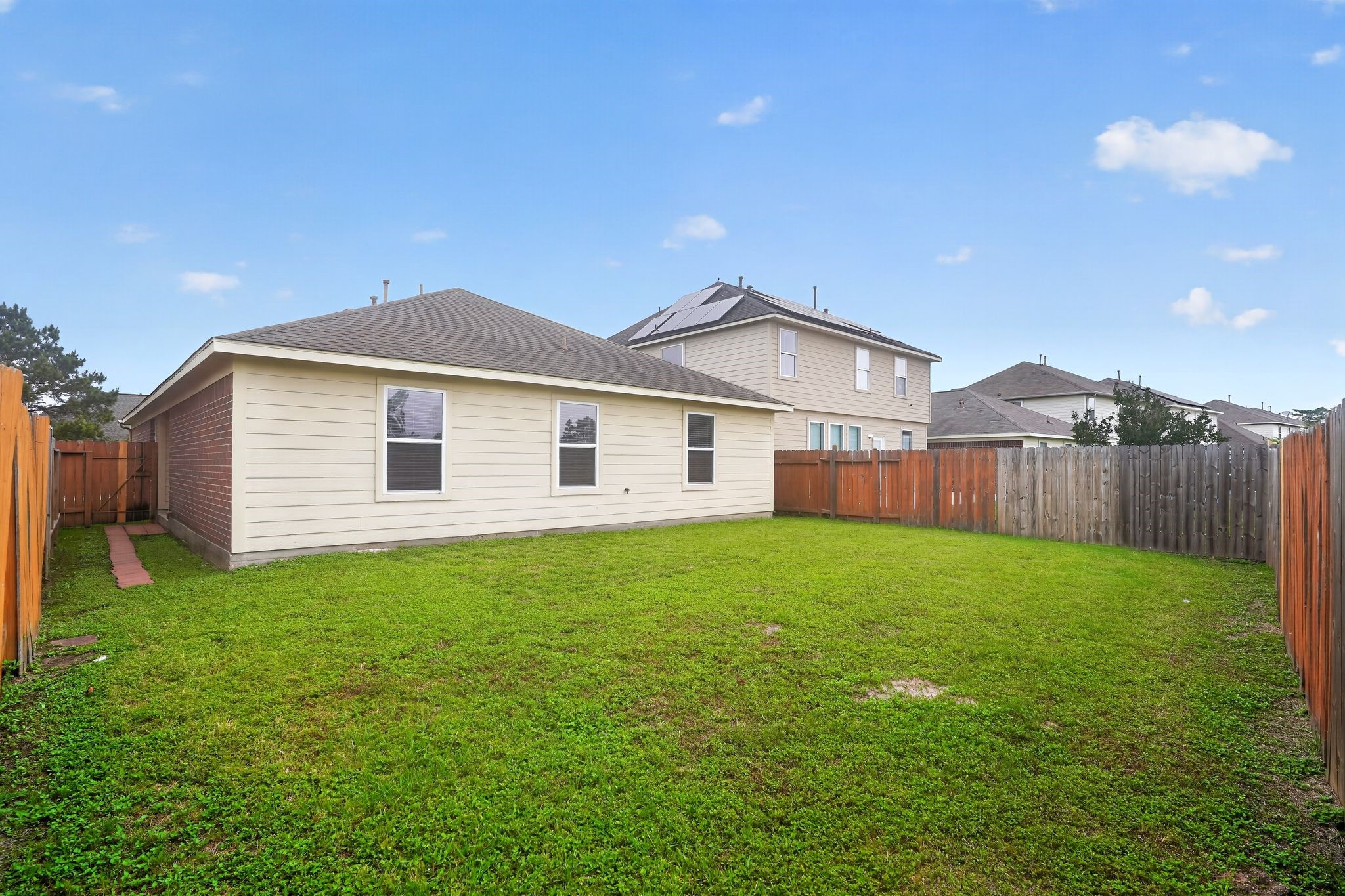 29414 Winton Wood Way Spring, TX 77386 - Photo 32 of 35 a view of a backyard of the house