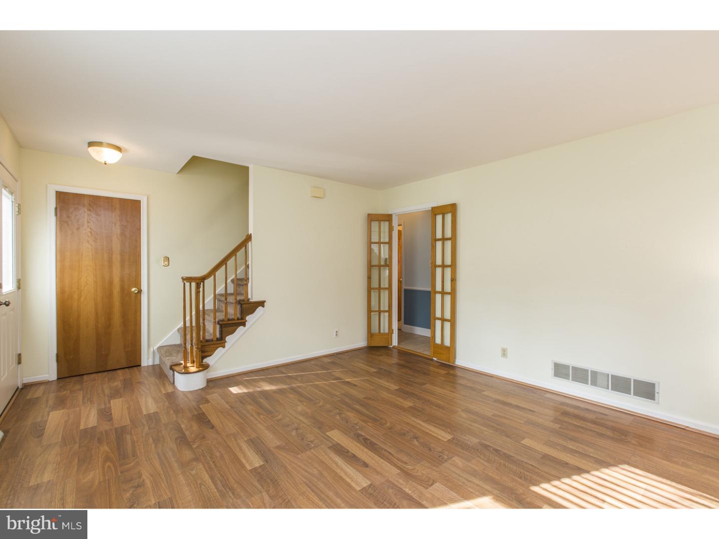 1150 Bon Air Road Havertown, PA 19083 - Photo 5 of 35 Living Room