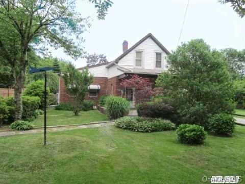 440 Lenox Road Huntington Station, NY 11746 - Photo 1 of 1