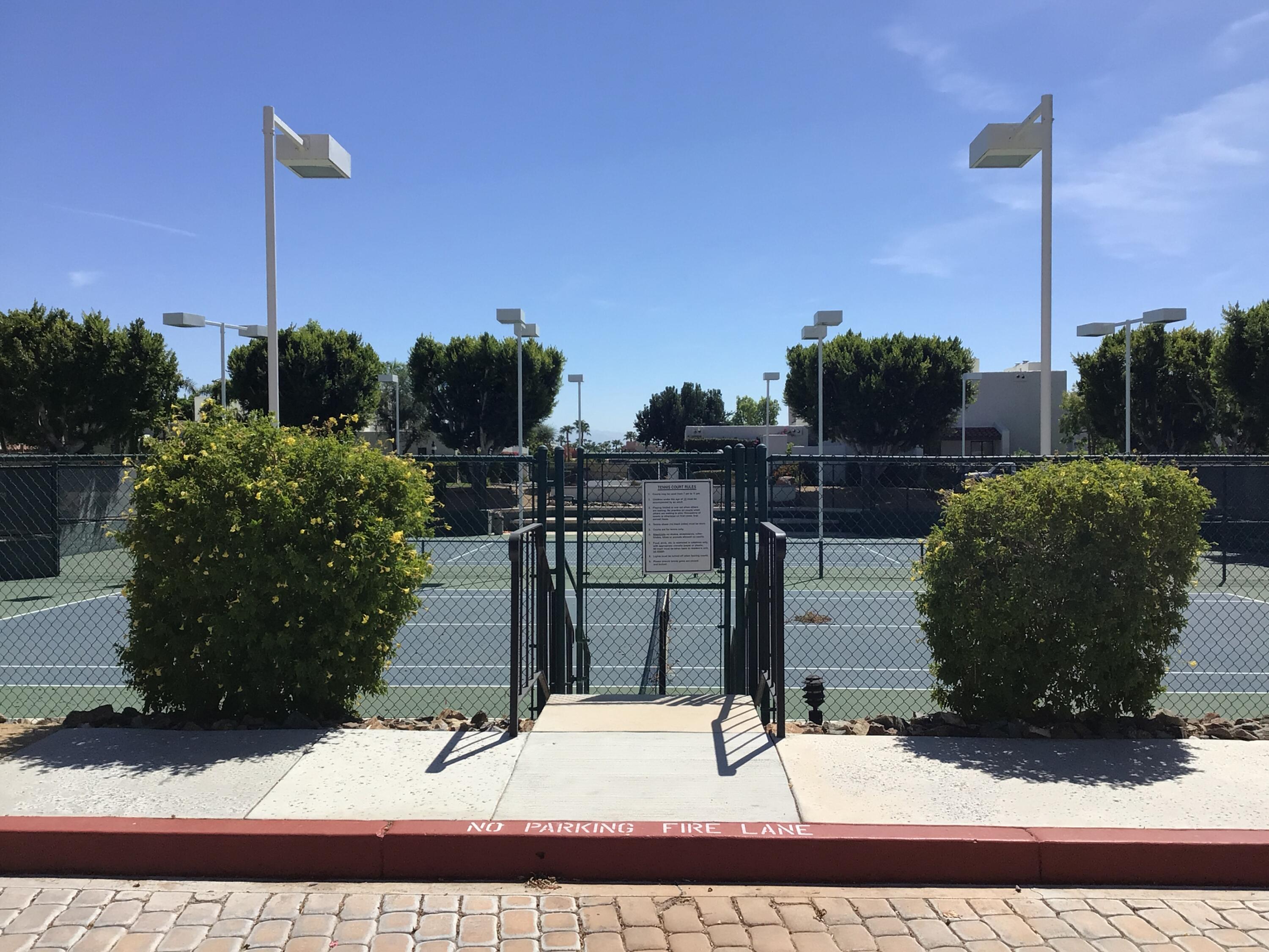 618 Violeta Drive Palm Springs, CA 92262 - Photo 5 of 35