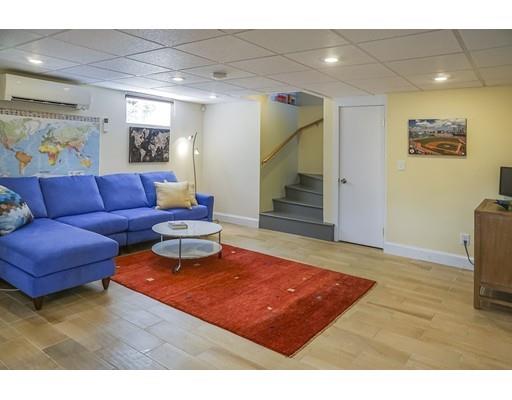 90 Stoneleigh Road Watertown, MA 02472 - Photo 13 of 25