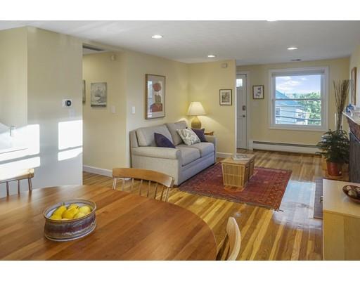 90 Stoneleigh Road Watertown, MA 02472 - Photo 4 of 25