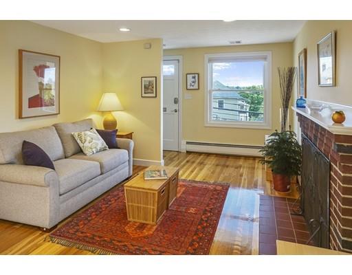 90 Stoneleigh Road Watertown, MA 02472 - Photo 8 of 25