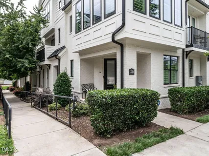 $785,000 | 1610 Draper View Loop, Unit 101, Raleigh, NC 27608