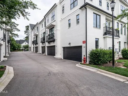 $785,000 | 1610 Draper View Loop, Unit 101, Raleigh, NC 27608
