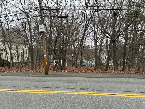 $1,700,000 | 219 Montvale Avenue, Woburn, MA 01801