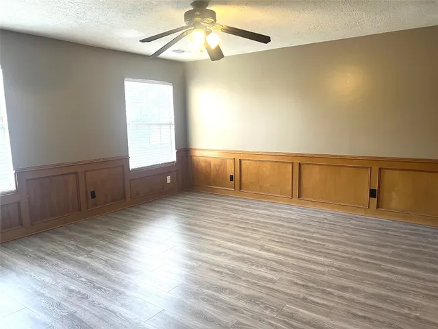 $2,500 | 7510 Creek Glen Drive, Houston, TX 77095