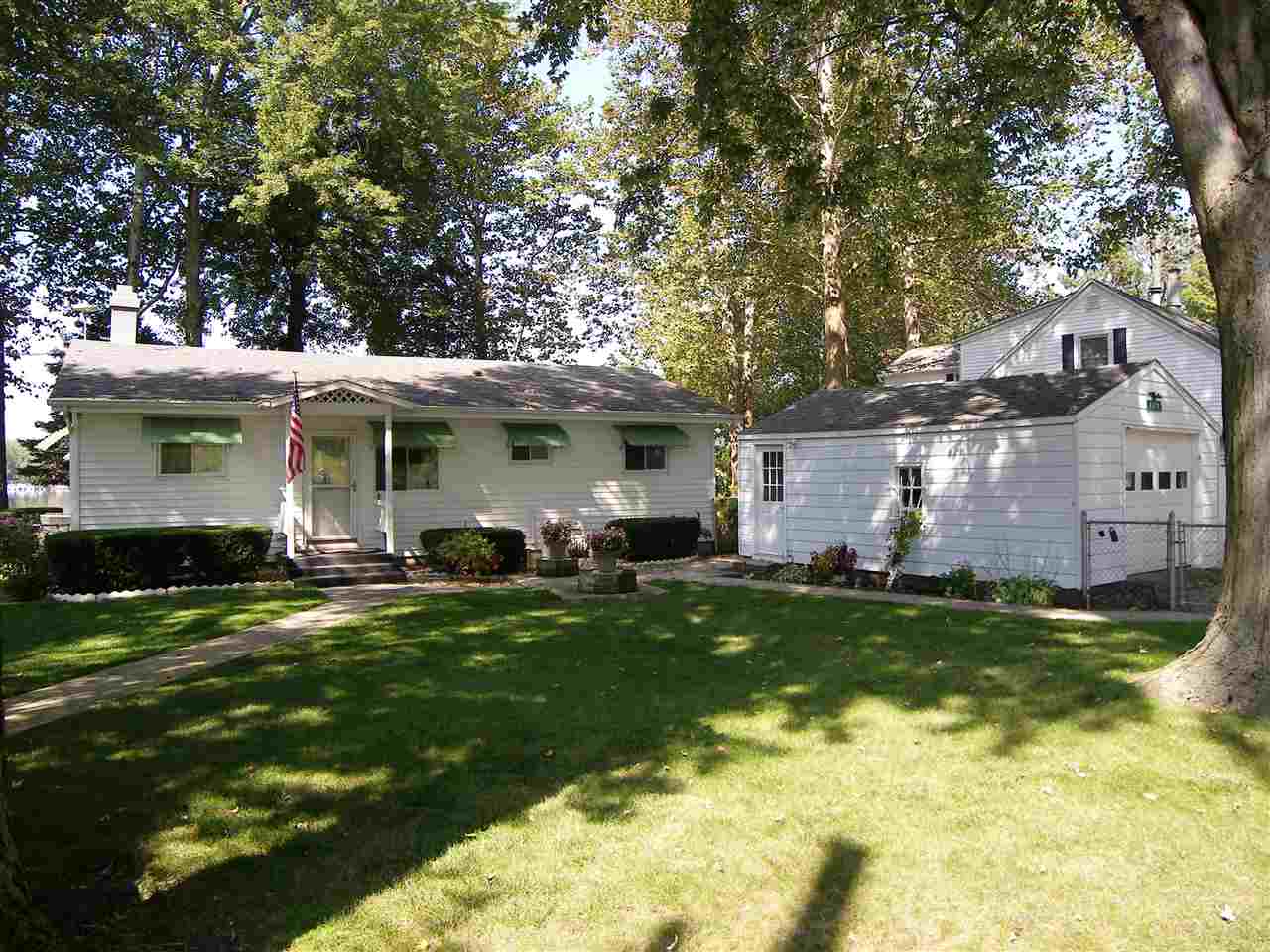 409 Ems R4 Lane Pierceton, IN 46562 - Photo 7 of 36 Gallery Image 7