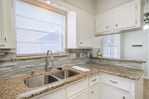 $305,000 | 2326 Bright Meadows Drive, Missouri City, TX 77489