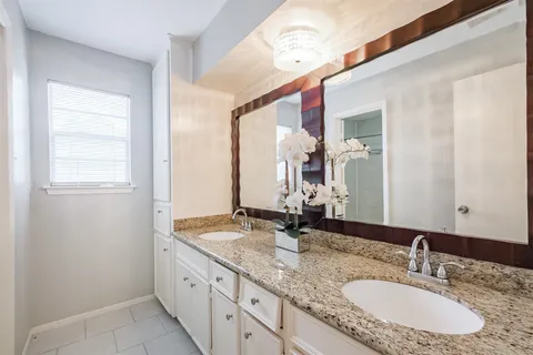 $305,000 | 2326 Bright Meadows Drive, Missouri City, TX 77489