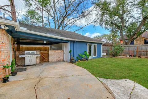 $305,000 | 2326 Bright Meadows Drive, Missouri City, TX 77489