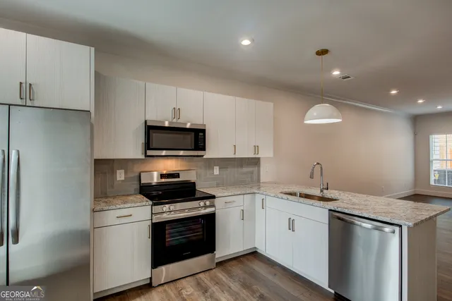 $2,200 | 119 Chateau Drive Southeast, Rome, GA 30161