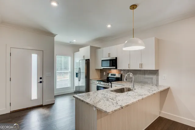 $2,200 | 119 Chateau Drive Southeast, Rome, GA 30161