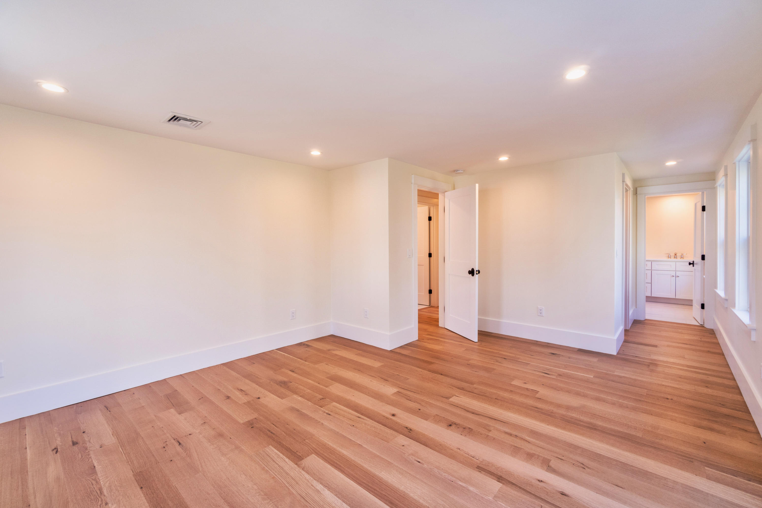 74 East Bay View Road Dennis, MA 02638 - Photo 16 of 76 1st floor ensuite BR