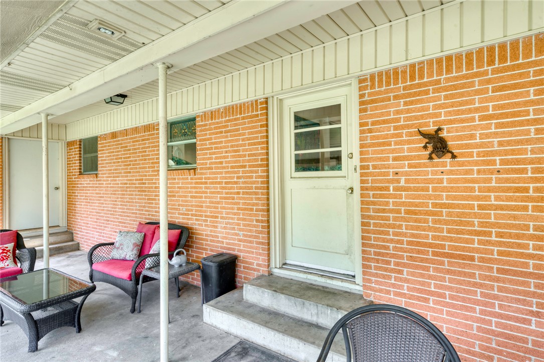 801 North Center Street Franklin, TX 77856 - Photo 27 of 32