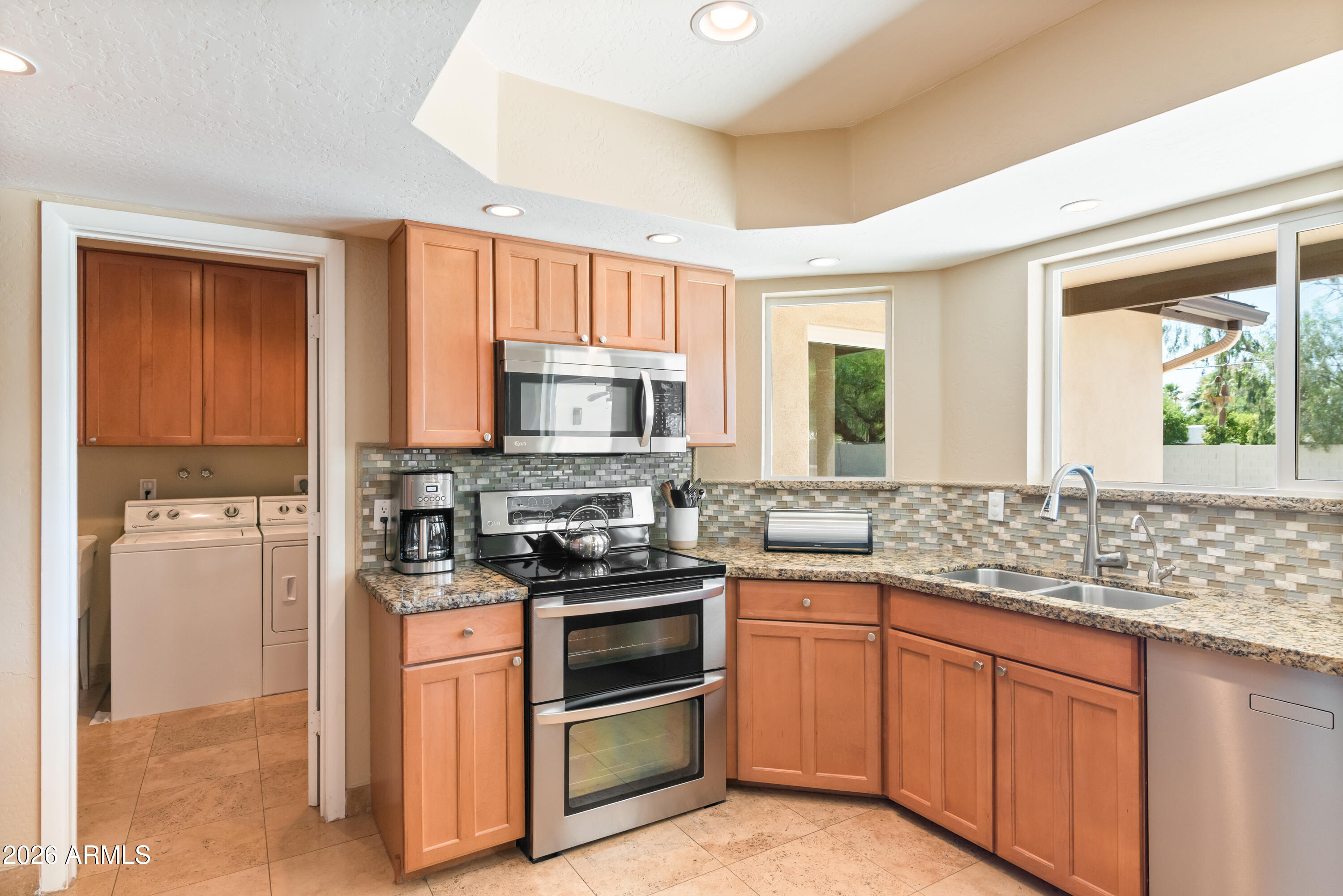 5601 East Charter Oak Road Scottsdale, AZ 85254 - Photo 18 of 56 Kitchen