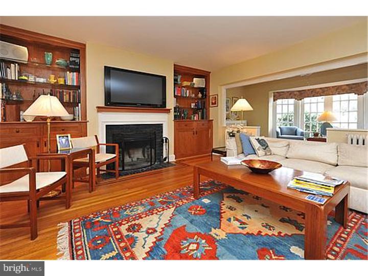 8016 Winston Road Philadelphia, PA 19118 - Photo 2 of 24 Living Room
