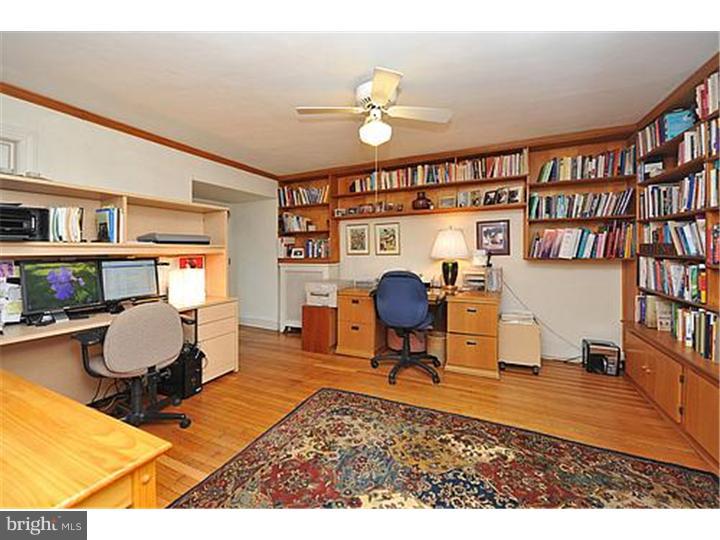 8016 Winston Road Philadelphia, PA 19118 - Photo 13 of 24 Office / Study