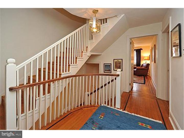 8016 Winston Road Philadelphia, PA 19118 - Photo 9 of 24 Hallway